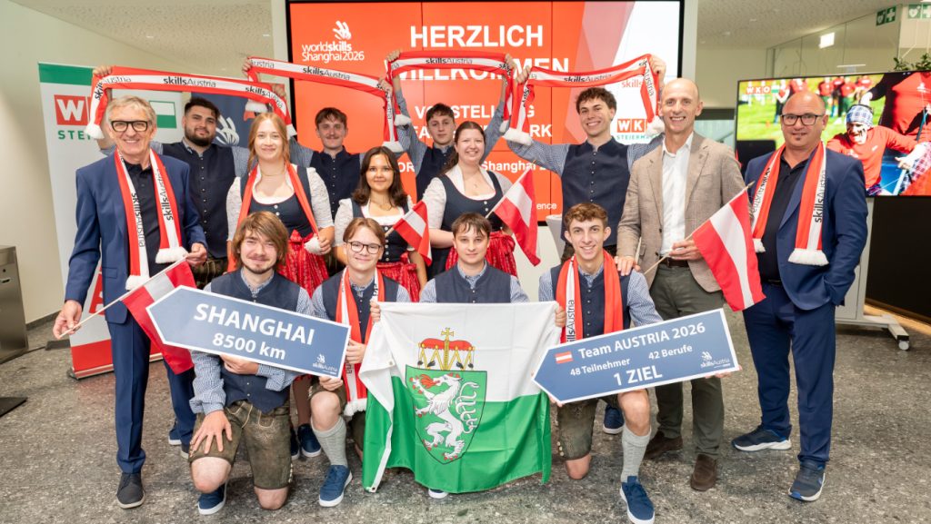 WKO-Steiermark-Präsident Josef Herk, zugleich Präsident von SkillsAustria, präsentierte das Team gemeinsam mit SkillsAustria-Geschäftsführer Jürgen Kraft und Wirtschaftslandesrat Willibald Ehrenhöfer.